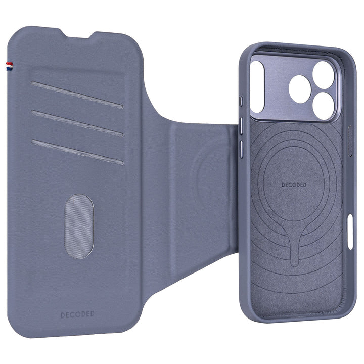 Decoded Silicone Detachable Wallet Case iPhone 17 Pro