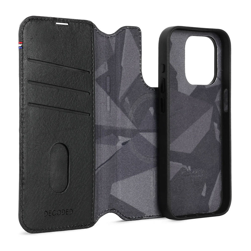 Decoded Leather Detachable Wallet Case iPhone 15 Pro Max