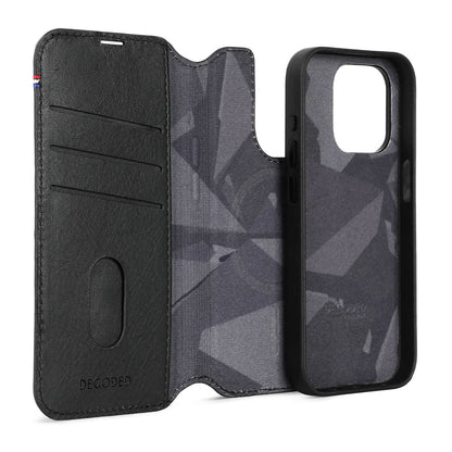 Decoded Leather Detachable Wallet Case iPhone 15 Pro Max