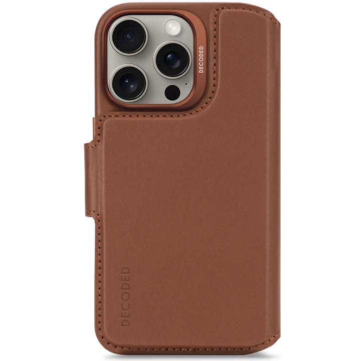 Decoded Leather Detachable Wallet Case iPhone 16 Pro