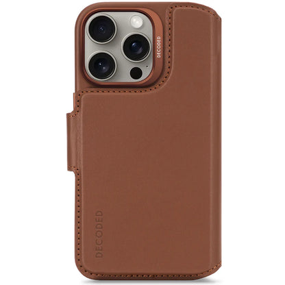 Decoded Leather Detachable Wallet Case iPhone 16 Pro