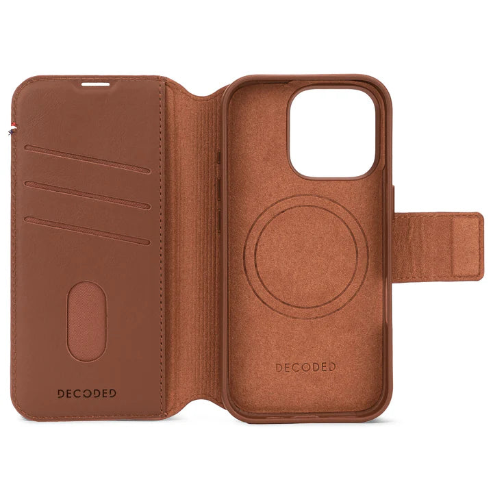Decoded Leather Detachable Wallet Case iPhone 16 Pro