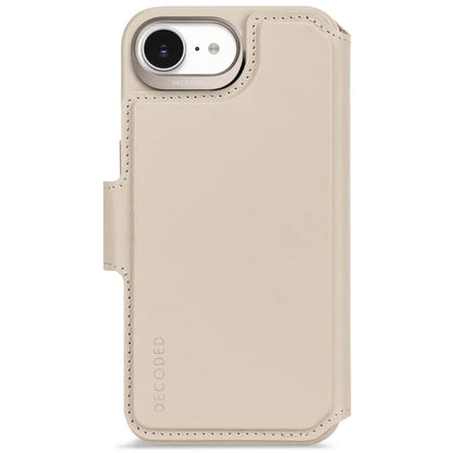 Decoded Leather Detachable Wallet Case iPhone 17e/16e