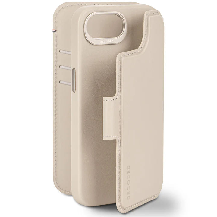 Decoded Leather Detachable Wallet Case iPhone 17e/16e