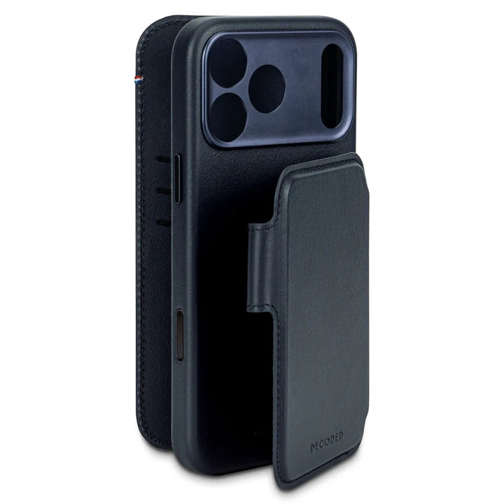Decoded Leather Detachable Wallet Case iPhone 17 Pro