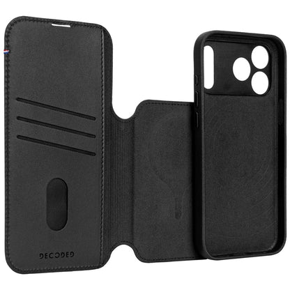 Decoded Leather Detachable Wallet Case iPhone 17 Pro Max