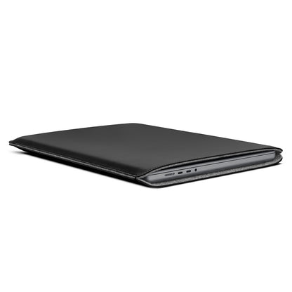 Woolnut Matte PU Sleeve für MacBook Pro 16"