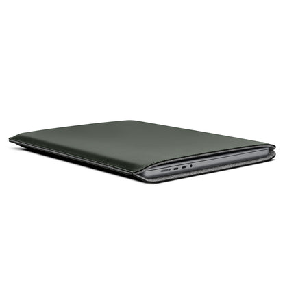 Woolnut Matte PU Sleeve für MacBook Pro 16"