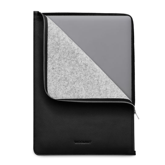 Woolnut Leather Folio für MacBook Pro 16" - Schwarz