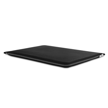 Woolnut Leather Folio für MacBook Pro 16" - Schwarz