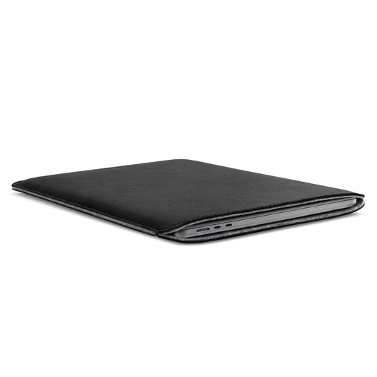 Woolnut Leather Sleeve für MacBook Air 15"