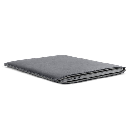 Woolnut Leather Sleeve für MacBook Air 15"