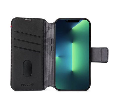Decoded Leather Detachable Wallet Case iPhone 14 Plus