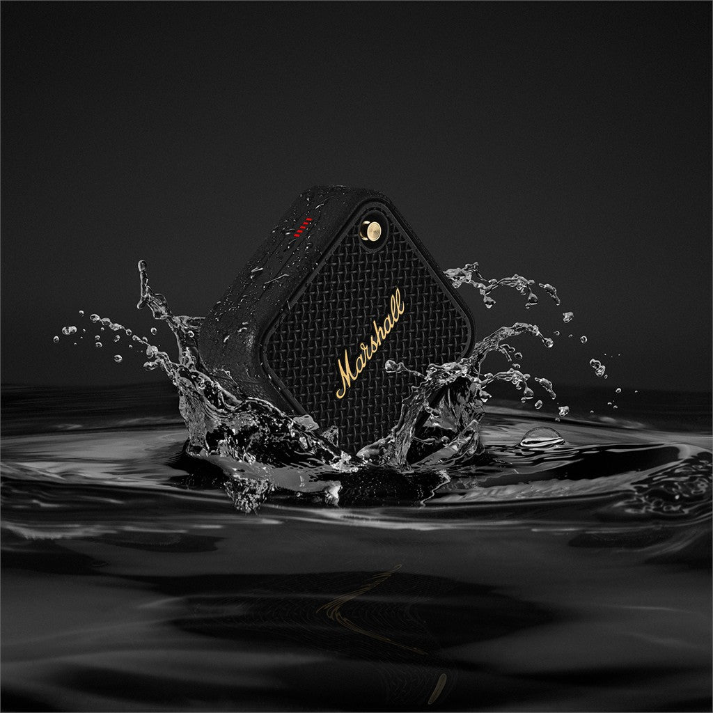 Willen II Black & Brass - Lifestyle